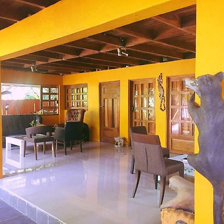Madre Selva Hostel Puerto Viejo de Talamanca Dış mekan fotoğraf