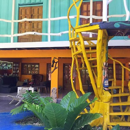 Madre Selva Hostel Puerto Viejo de Talamanca Dış mekan fotoğraf