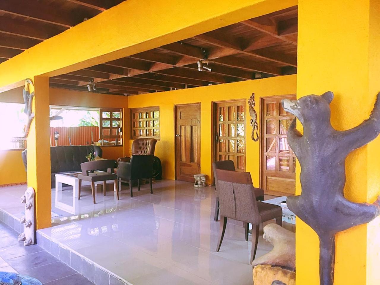 Madre Selva Hostel Puerto Viejo de Talamanca Dış mekan fotoğraf