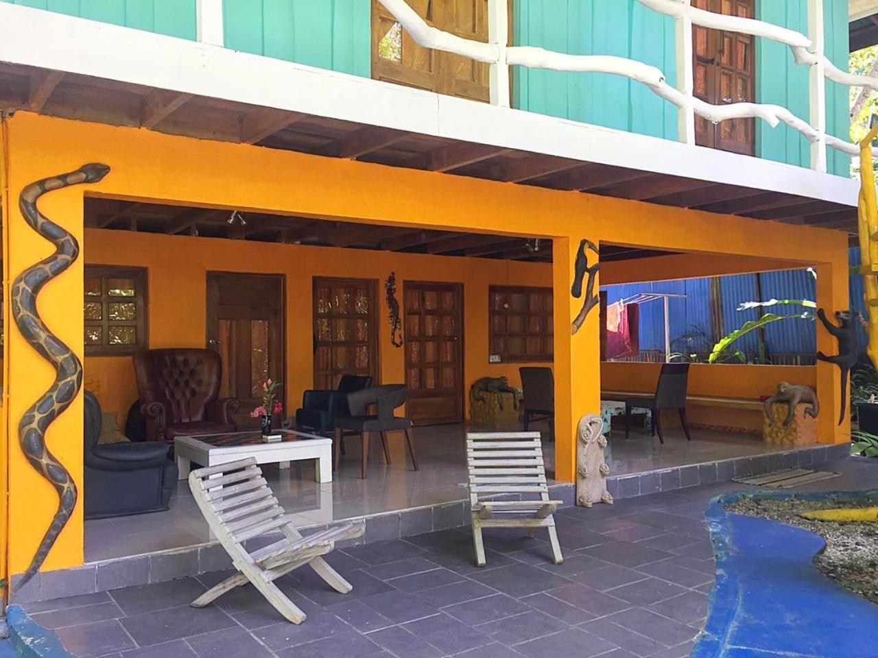 Madre Selva Hostel Puerto Viejo de Talamanca Dış mekan fotoğraf
