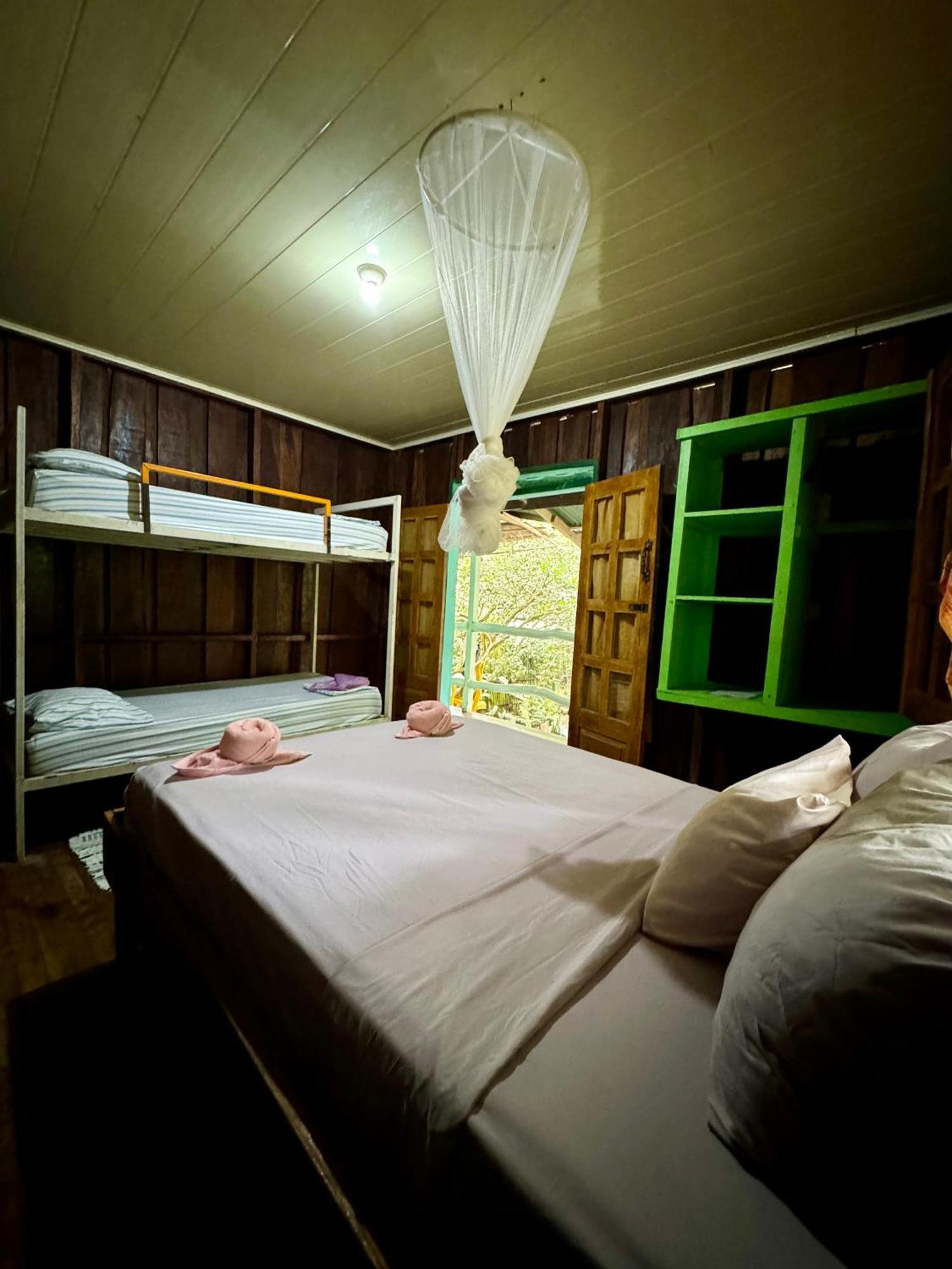 Madre Selva Hostel Puerto Viejo de Talamanca Dış mekan fotoğraf