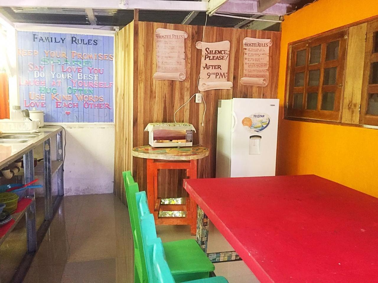Madre Selva Hostel Puerto Viejo de Talamanca Dış mekan fotoğraf