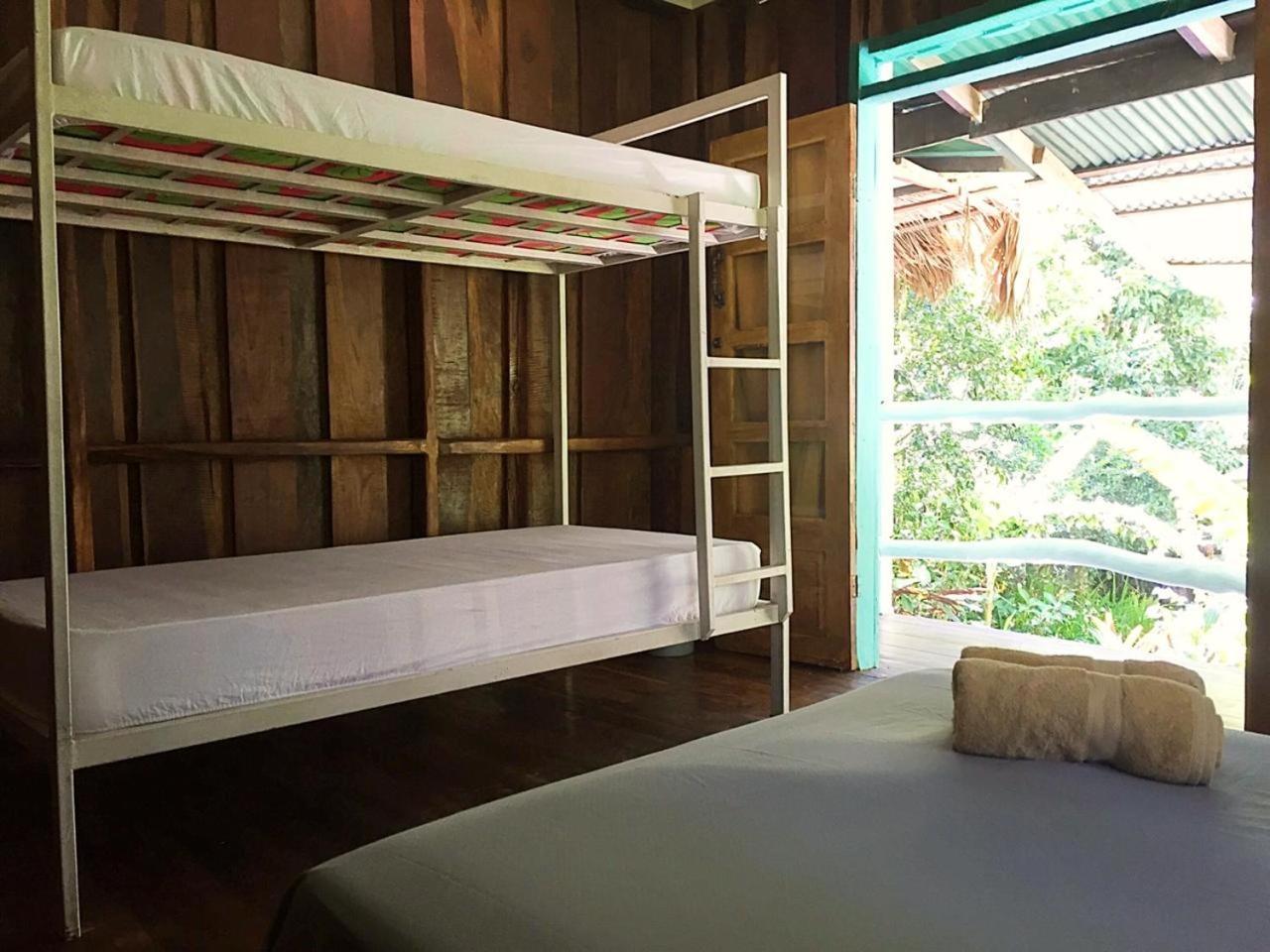 Madre Selva Hostel Puerto Viejo de Talamanca Dış mekan fotoğraf