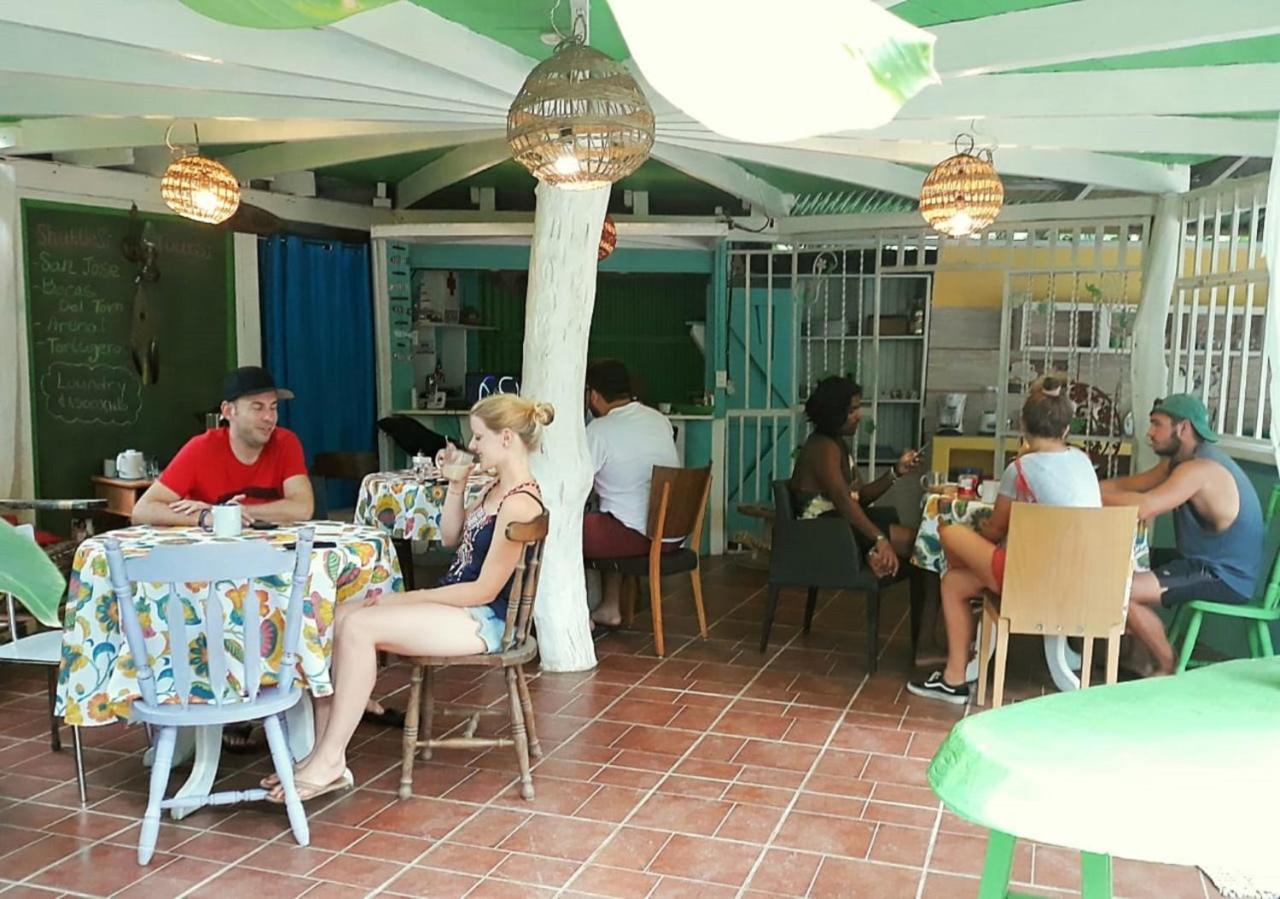 Madre Selva Hostel Puerto Viejo de Talamanca Dış mekan fotoğraf