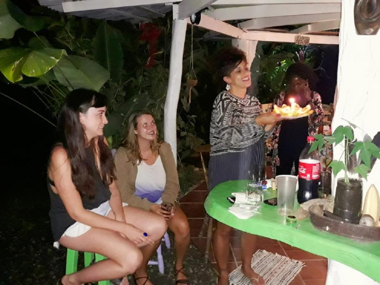 Madre Selva Hostel Puerto Viejo de Talamanca Dış mekan fotoğraf